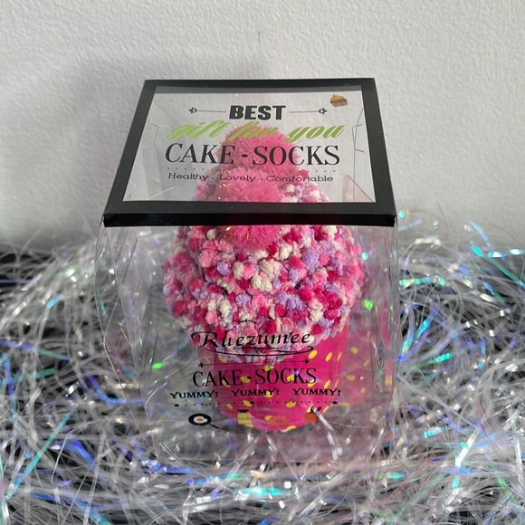 Christmas Gift Confetti Cupcake Socks with Pom Poms in Box - Picture 4 of 12